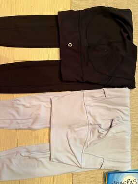 lululemon athletica Black & Light Lavender Leggings